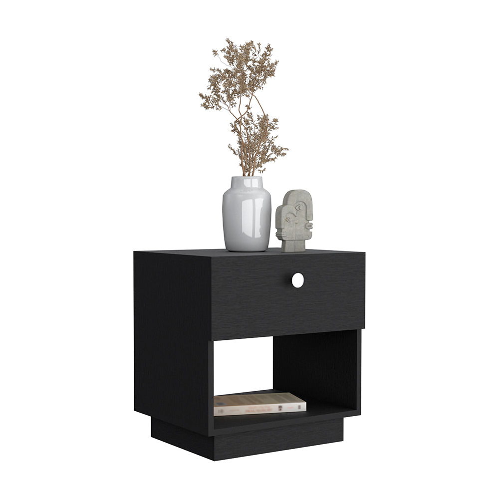 18-Inch Macon Nightstand – Roomy Storage Drawer